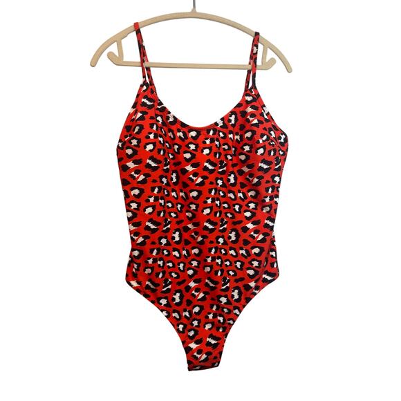 Cupshe Leopard Print V-Neck One-Piece Swimsuit - Picture 3 of 6